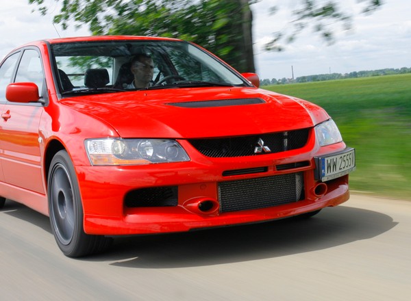 Połączył Subaru Imprezę WRX STI i Mitsubishi Lancera Evo w jedno auto!