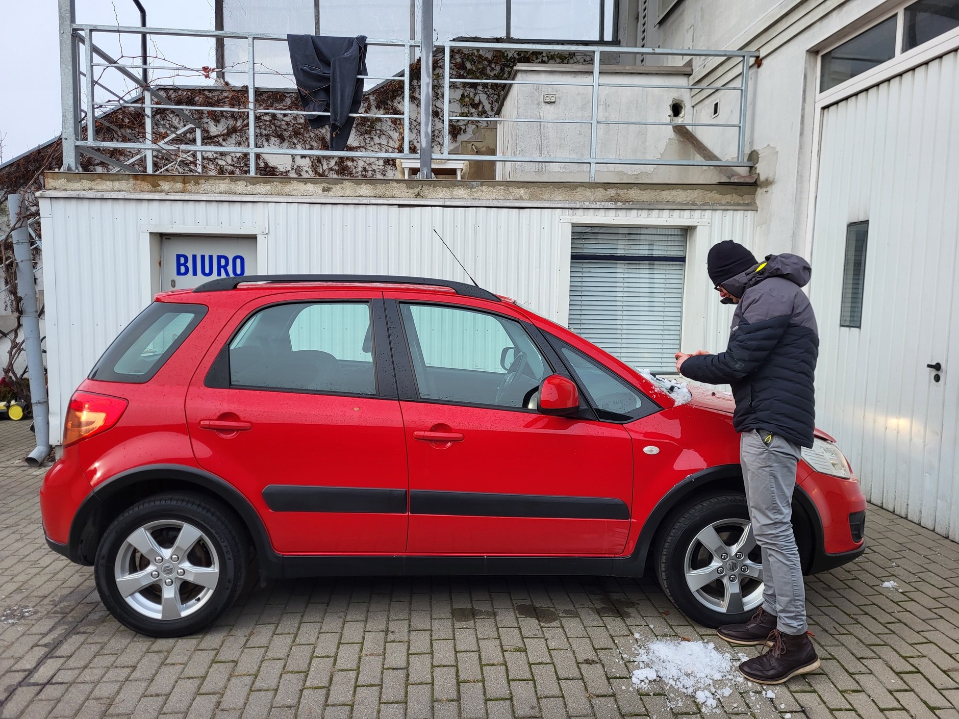 Suzuki SX4 z ogłoszenia: rocznik 2012, 190 tys. km przebiegu, napęd 4x4