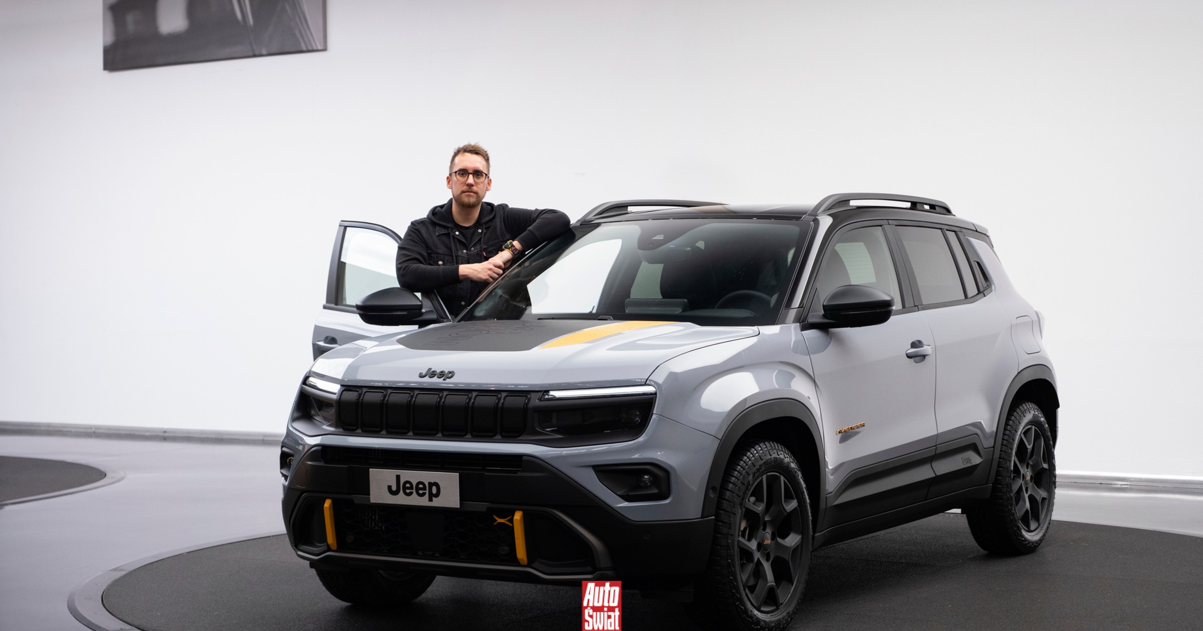 Jeep Avenger 4xe - cena, moc, jak działa 4x4? Jest też wersja The North ...