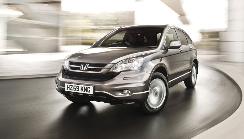Honda CR-V: Modernizace vzhledu a nový motor 2.2 i-DTEC se samočinnou převodovkou
