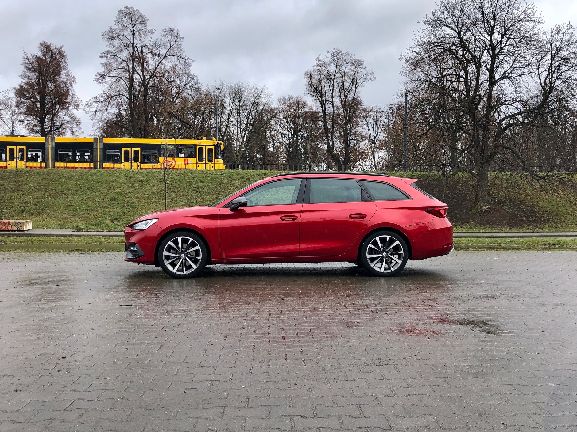 Seat Leon Sportstourer 2.0 TSI FR