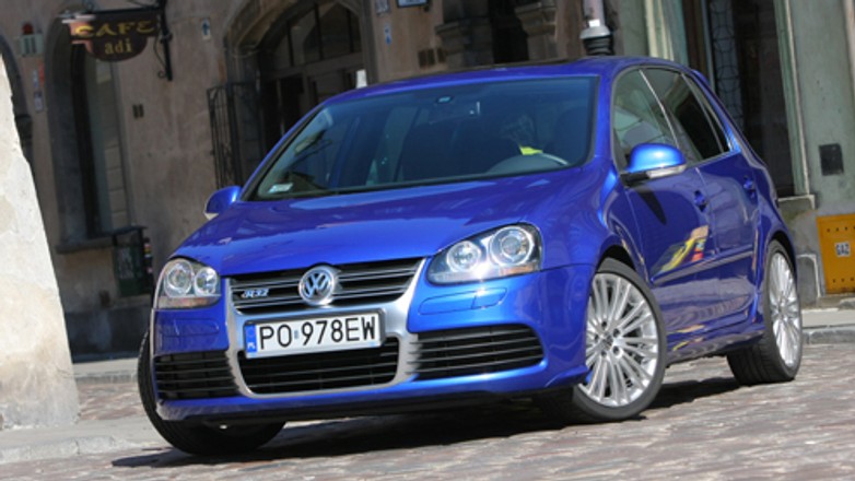 VW Golf R32 - Auto-katapulta na każdą porę roku