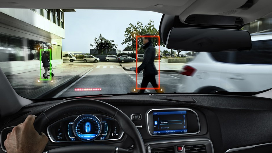 Auto, które widzi wszystko czyli systemy wspierające kierowcę