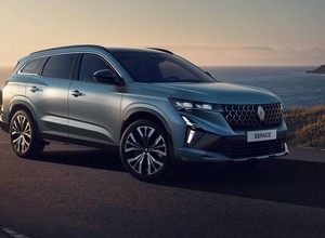 Renault bardzo szybko zmodernizowało Espace'a. Minęły raptem dwa lata od premiery