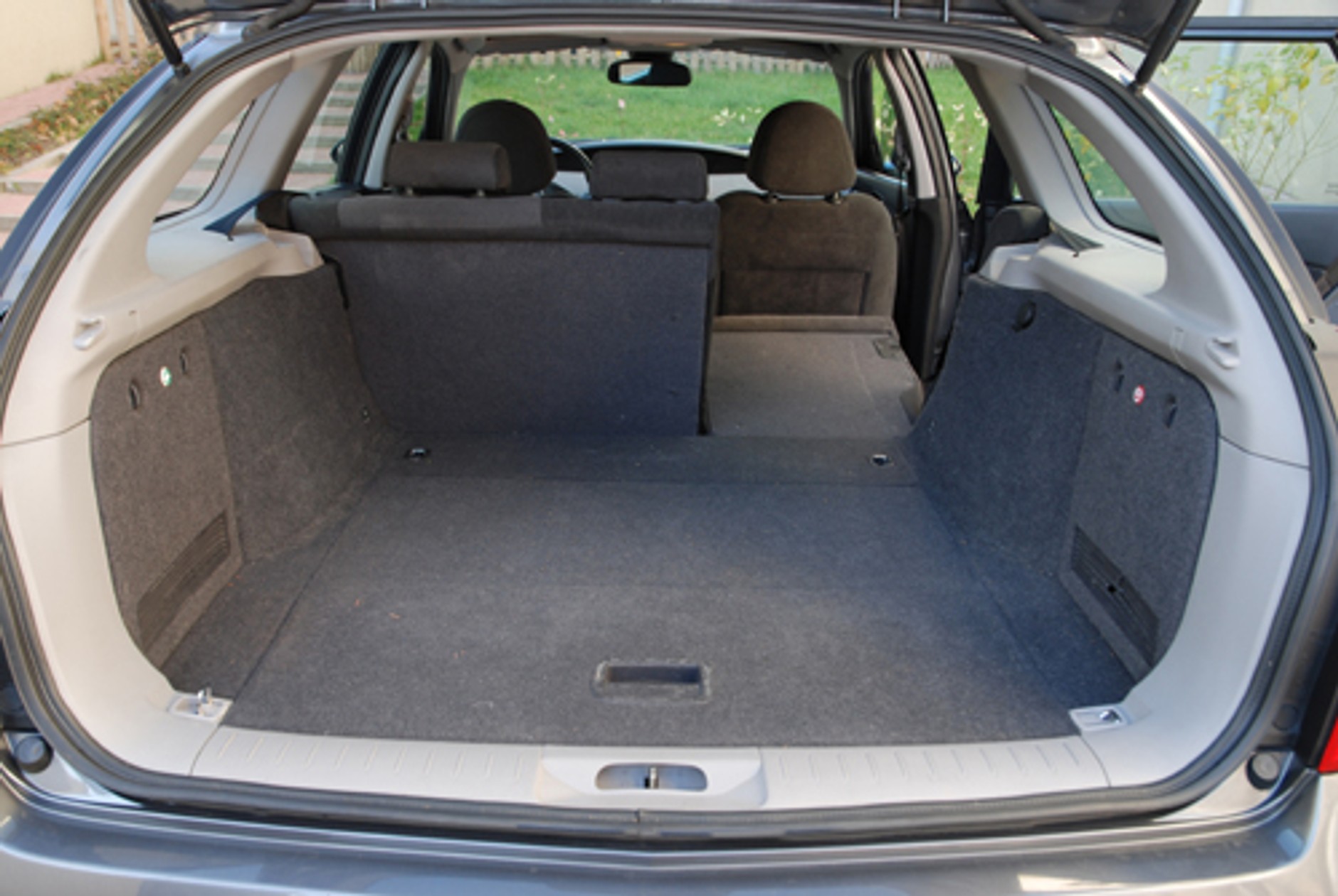 Nissan Primera 2.2 dCi: Francuzi pomagali, ale czy pomogli?