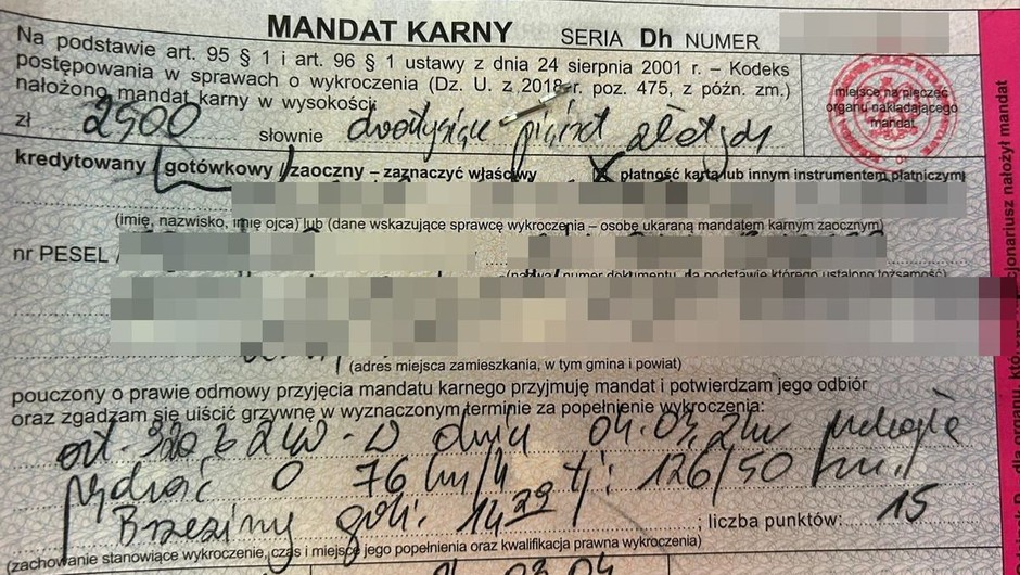 Prawie 130 km/h na "pięćdziesiątce". Policjanci nie mieli skrupułów