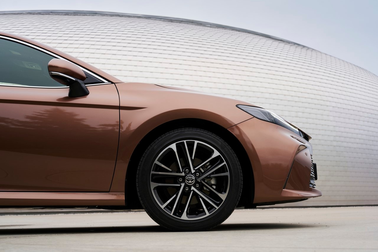 Nowa Toyota Camry