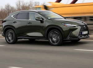 Lexus NX 350h – najchętniej kupowany model marki teraz jeszcze lepszy
