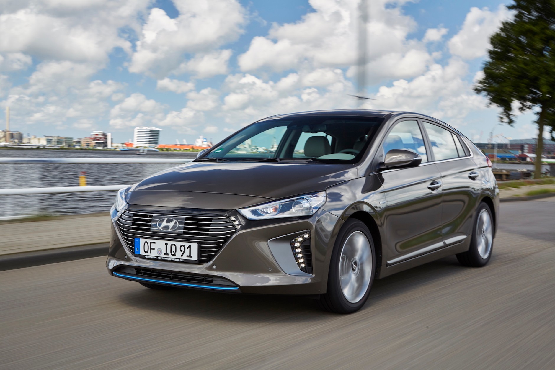 Hyundai Ioniq Hybrid