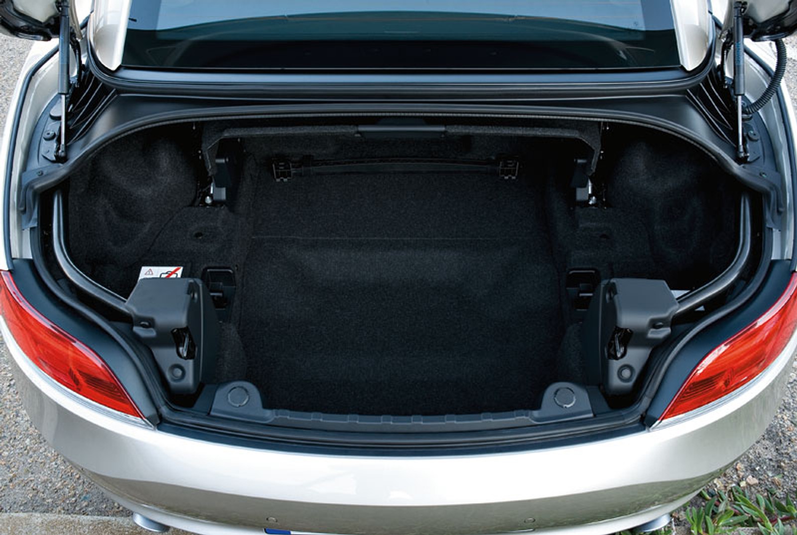 BMW: nowy Z4 Roadster wylądował w Warszawie (cena w Polsce)