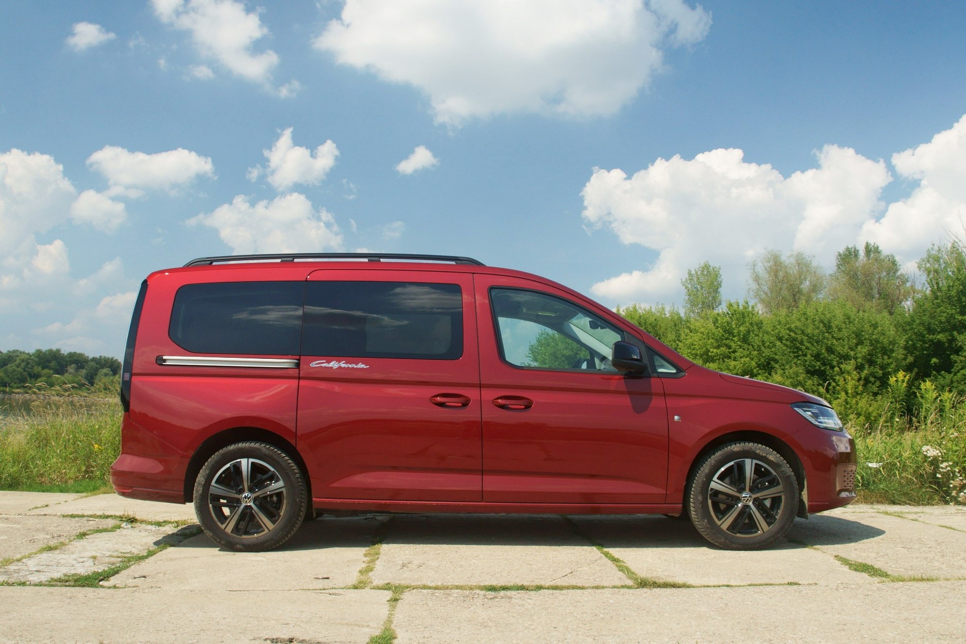 Volkswagen Caddy California 2.0 TDI DSG