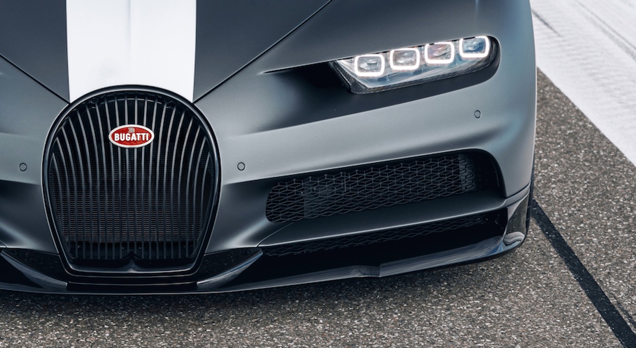 Bugatti Chiron uderzyło w Toyotę Corollę