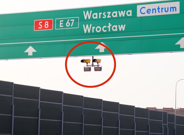Odcinkowy pomiar prędkości na trasie S8 w Warszawie już działa