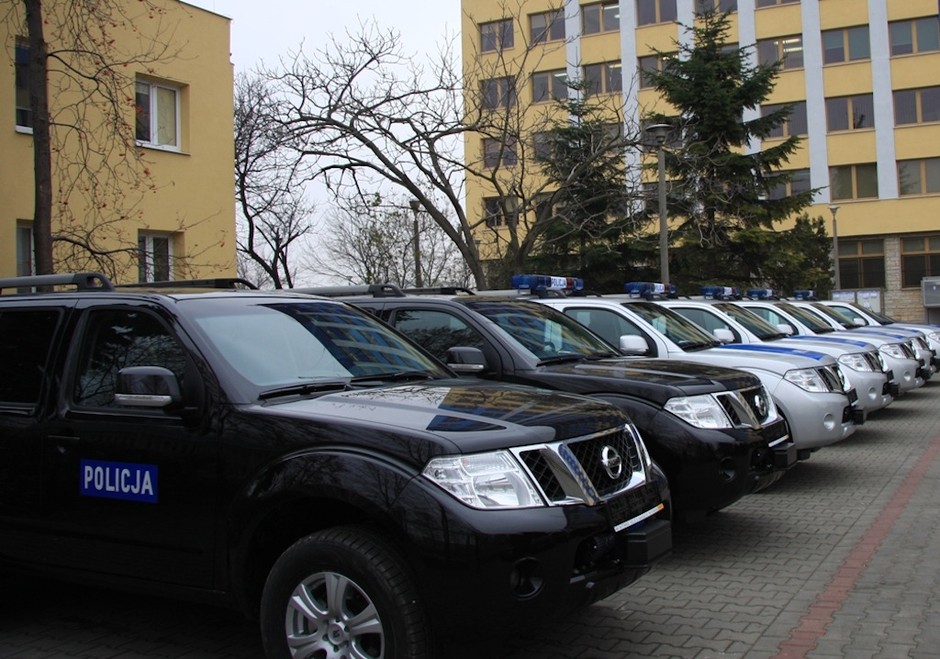 Nissany Pathfinder dla Policji