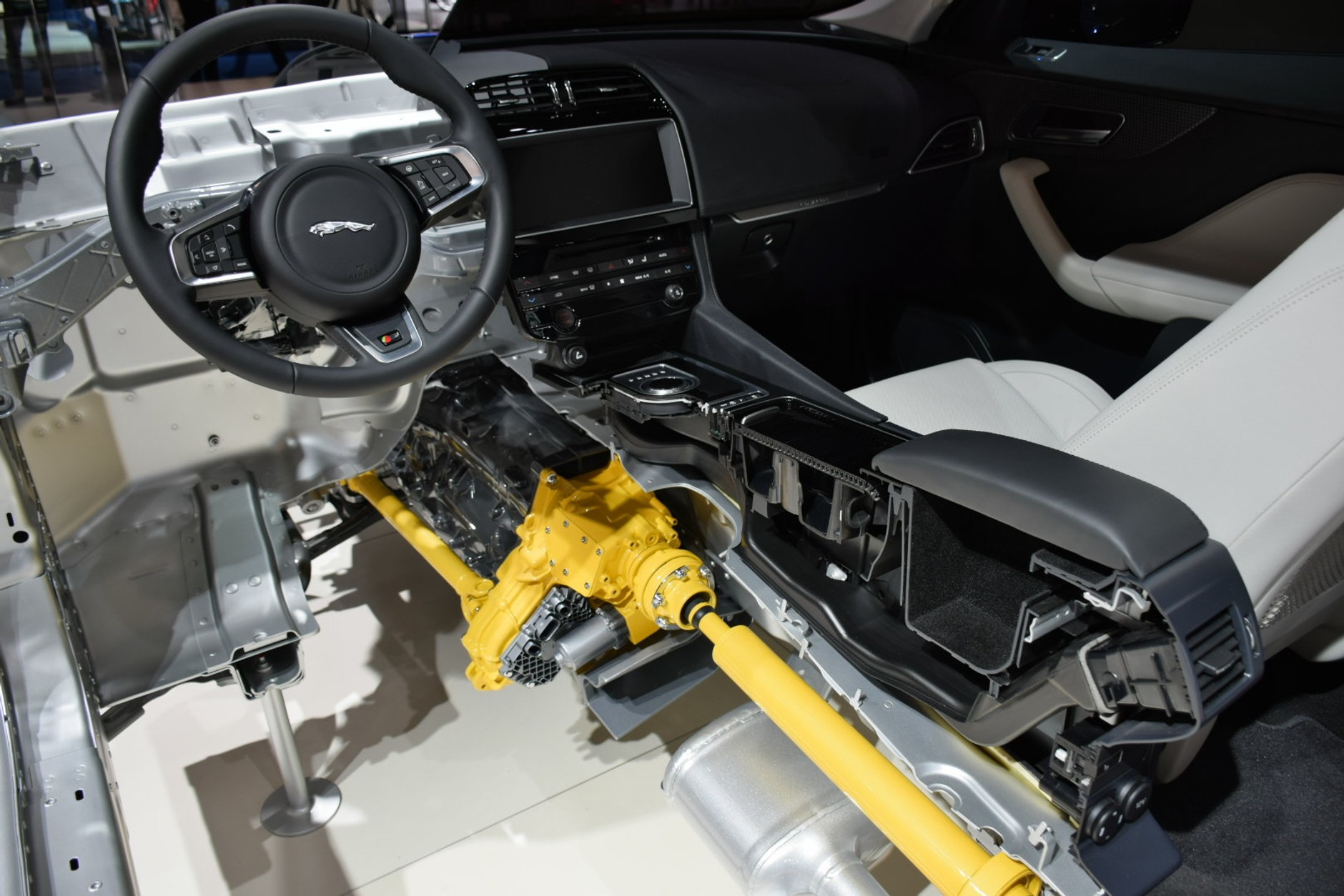 Jaguar F-Pace (Frankfurt 2015)