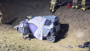 Tragiczny wypadek na S3. Na samochód z Ukrainy najechała ciężarówka. Pasażer zginął
