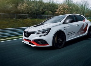 Renault Megane R.S. Trophy-R – rekordowy wynik