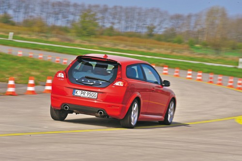 Które GTI jest najlepsze? Ford Focus ST kontra VW Golf GTI, Honda Civic Type R i Volvo C30 T5