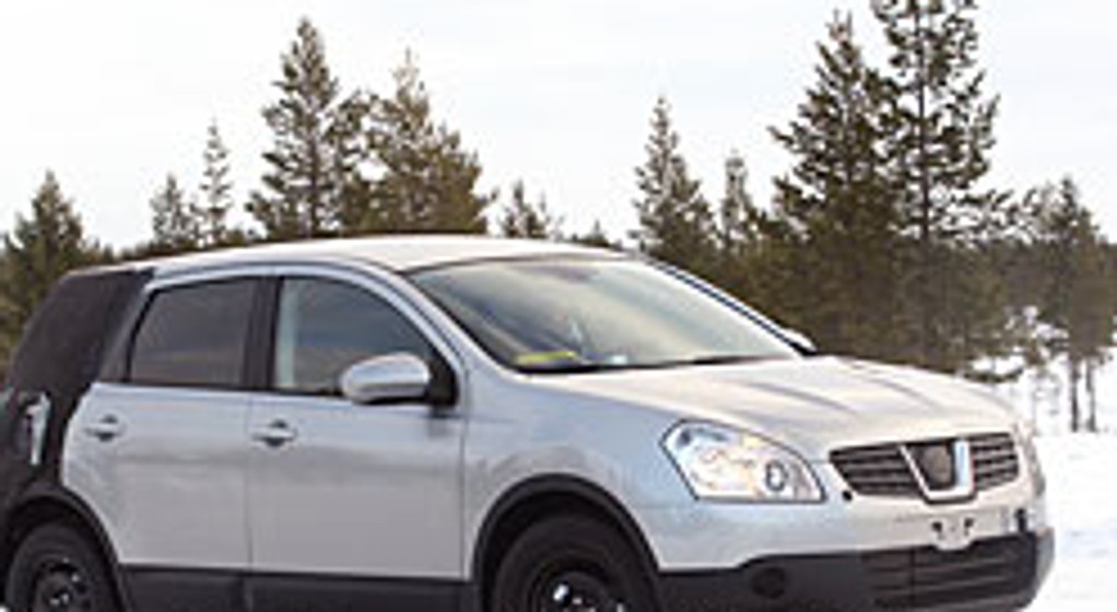 Zdjęcia szpiegowskie: wydłużony Nissan Qashqai