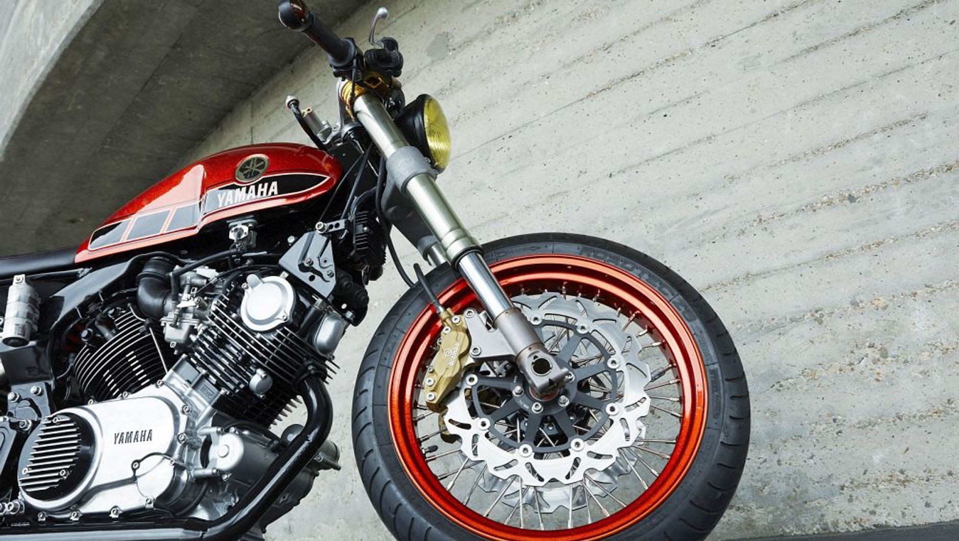 Yamaha TR1 Cafe Racer