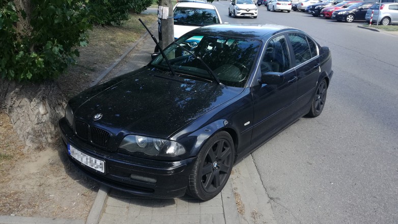 Wąski chodnik – i tak mieli ciasno, A ja zmieszczę się elegancko!