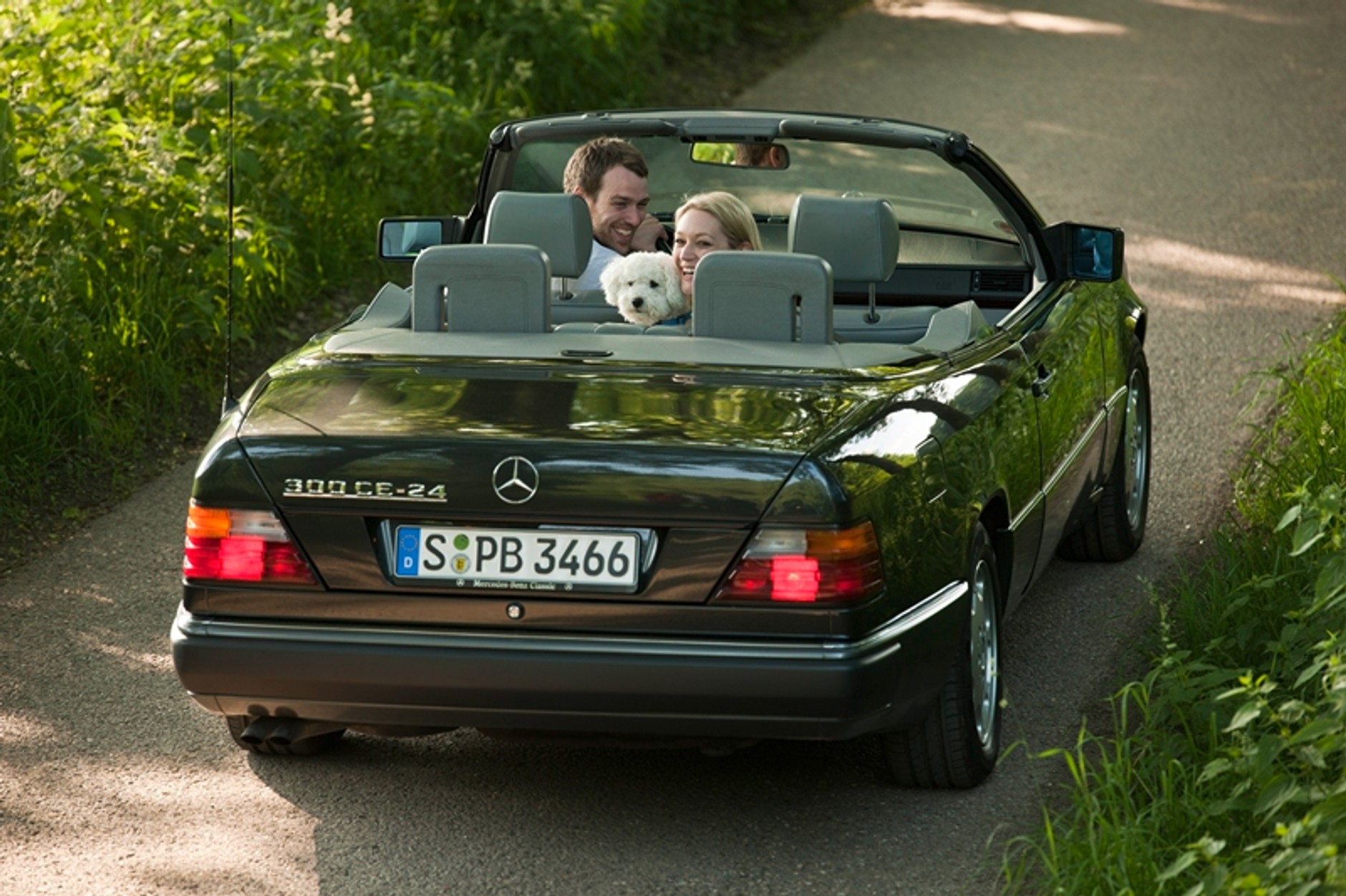 Mercedes W124 Cabrio – z pięknem trzeba obcować