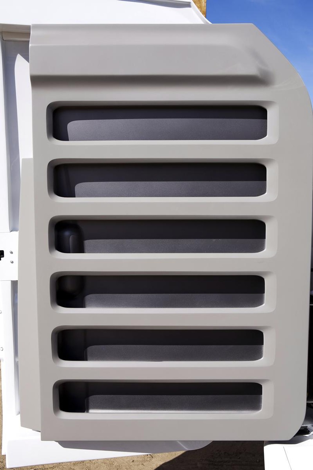 Nissan NV2500 Concept – nowe zdjęcia i bliższe informacje