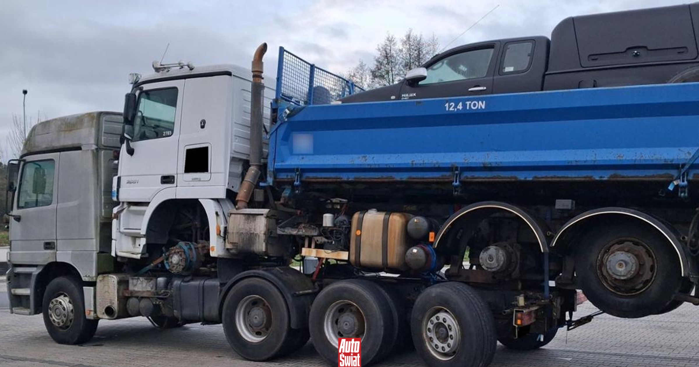 Ciężarówka z pickupem na ciężarówce. Co za kontrola ITD na S3