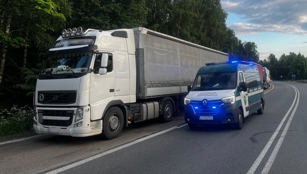 Inspektorzy ITD nie dali się oszukać. Wyłącznik przyczyną problemów kierowcy ciężarówki