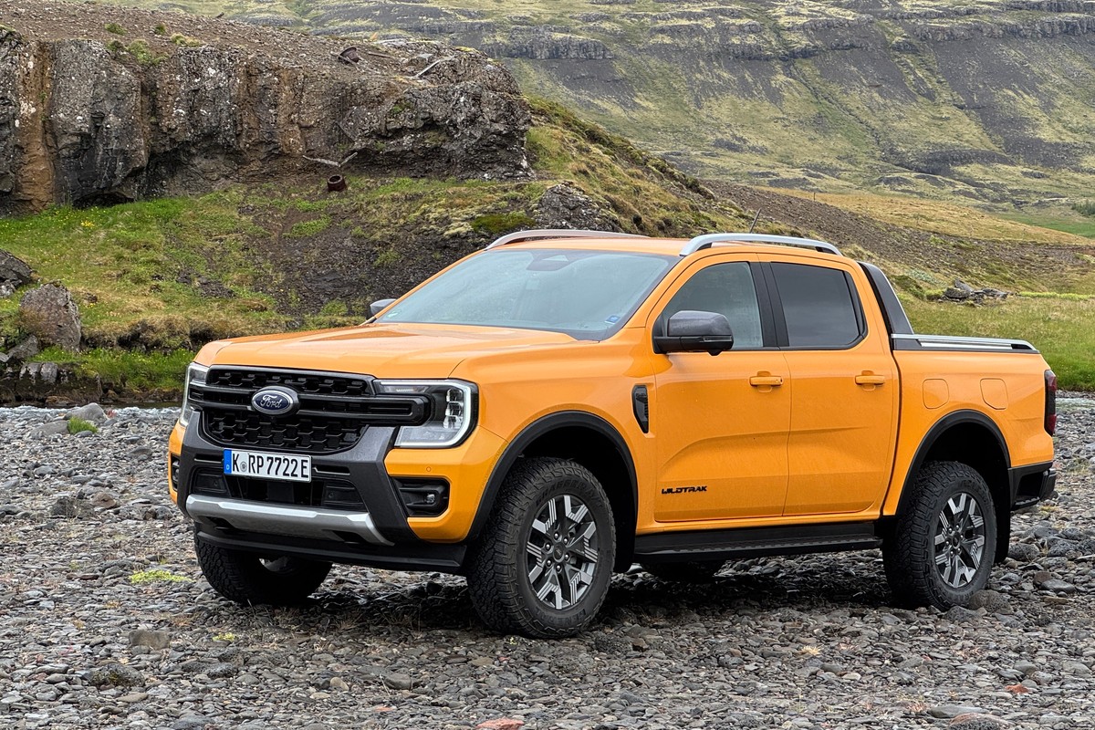 Jeździłem hybrydowym Fordem Rangerem. Takiego pikapa jeszcze u nas nie było