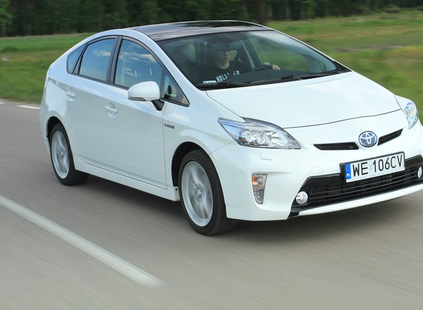 Sprawdziliśmy Toyotę Prius z przebiegiem 375 tys. km. Czy to faktycznie auto niezniszczalne?