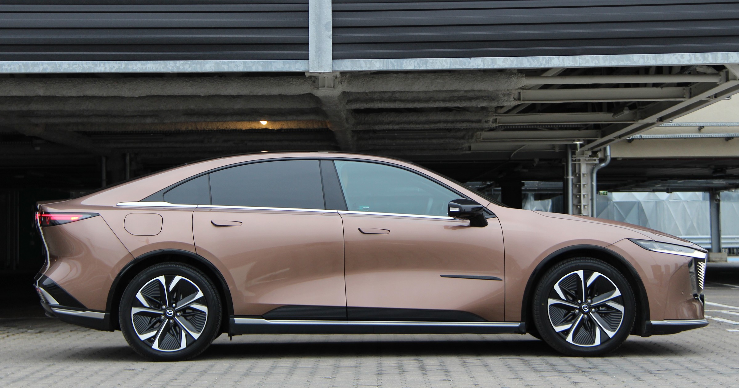 Mazda 6e Takumi Plus