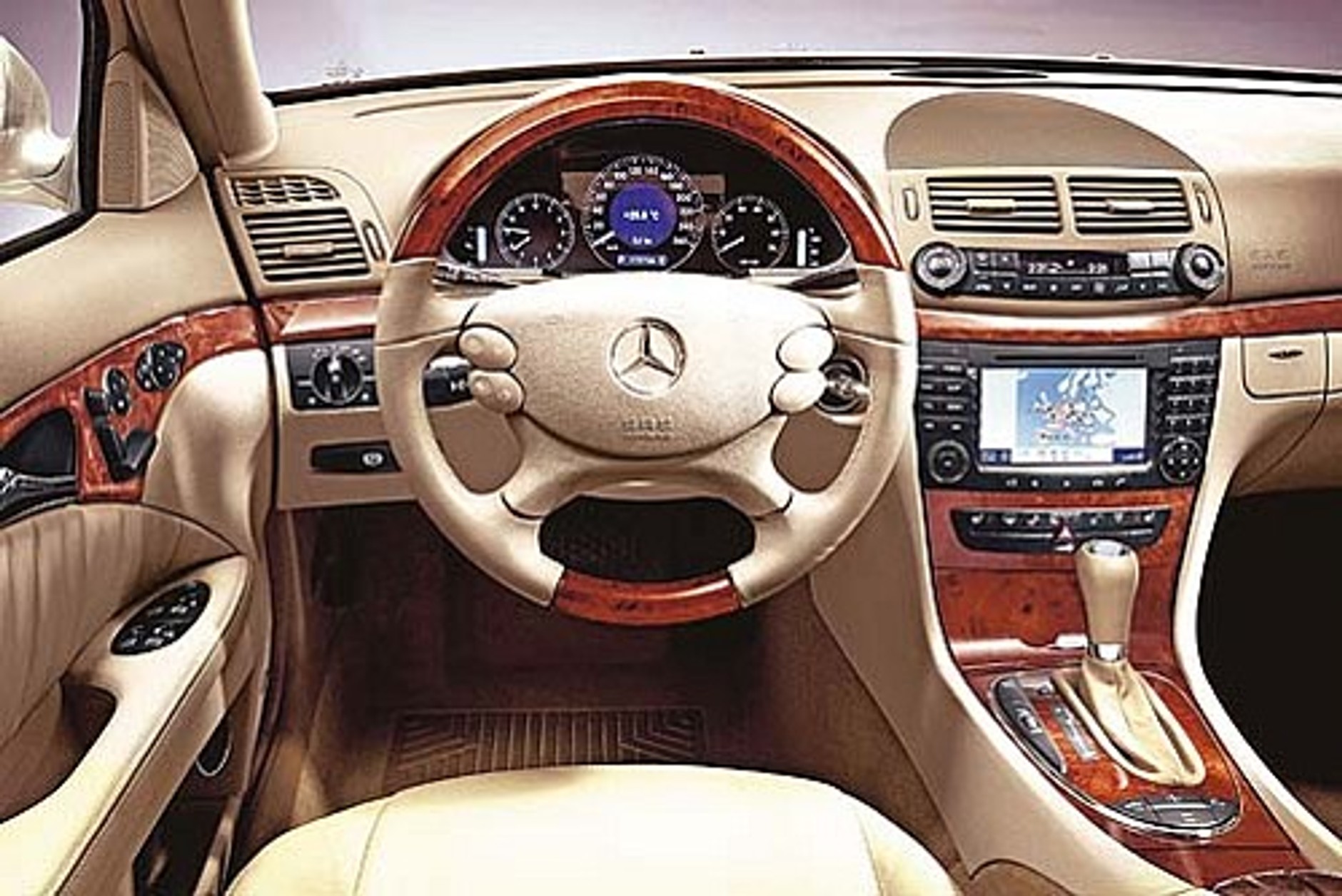 Mercedes klasy E - Lepszy, ale nie droższy