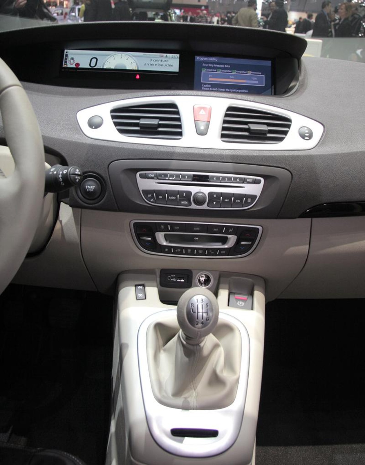 Genewa 2009: Renault Scénic – trzecie wydanie