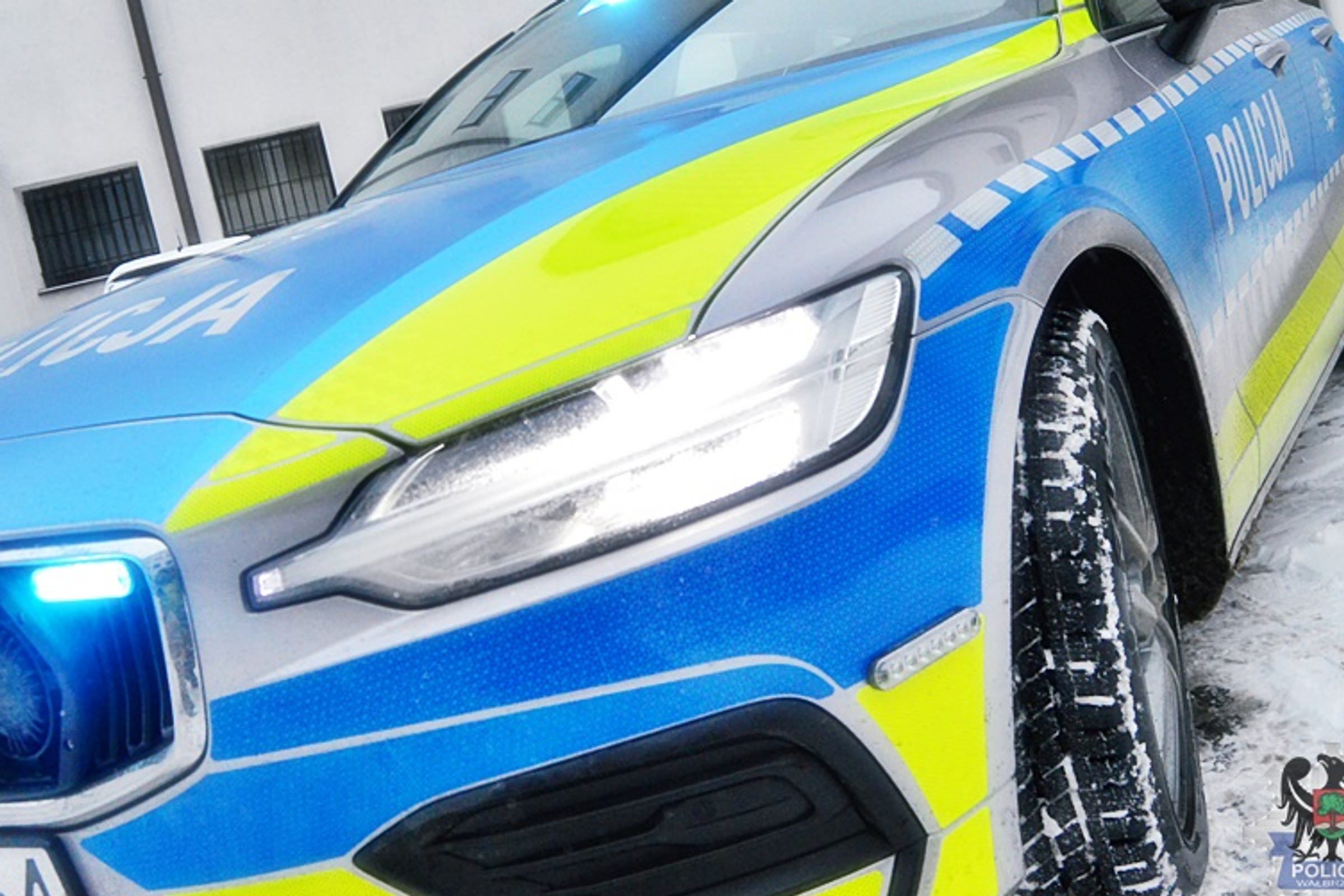 Volvo V60 w polskiej policji. Radiowozy nie mają ograniczników prędkości