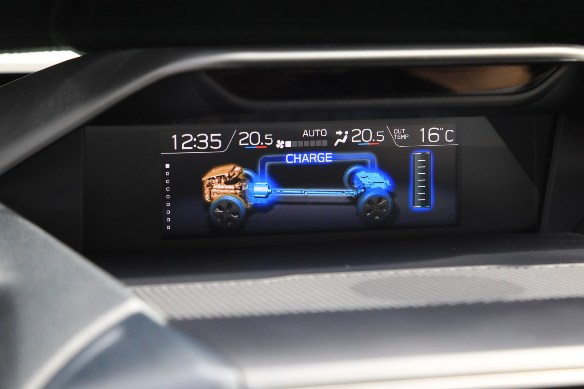 Subaru Forester 2.0 e-Boxer Platinum