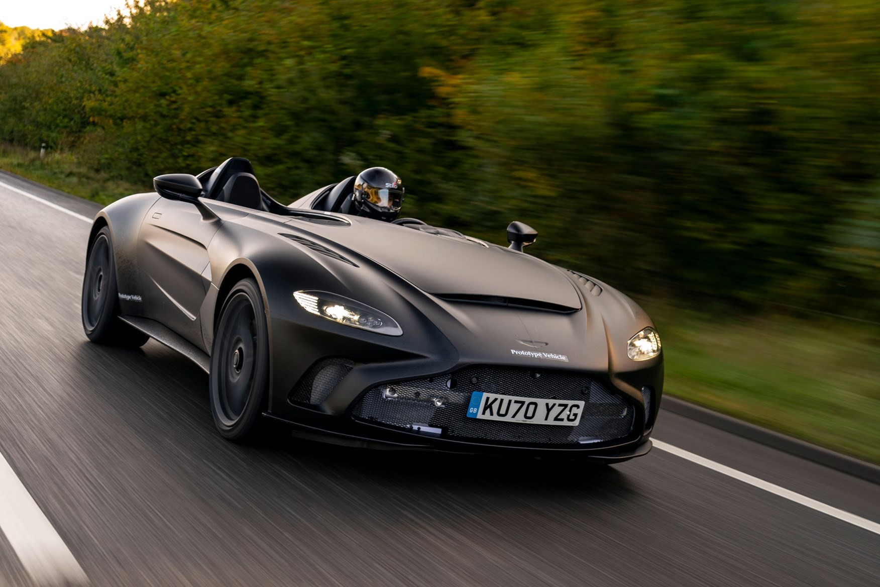 Aston Martin V12 Speedster