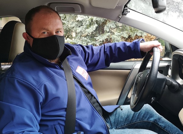 Samochód, komunikacja publiczna, rower - kiedy maseczki są obowiązkowe, jakie są wyjątki?