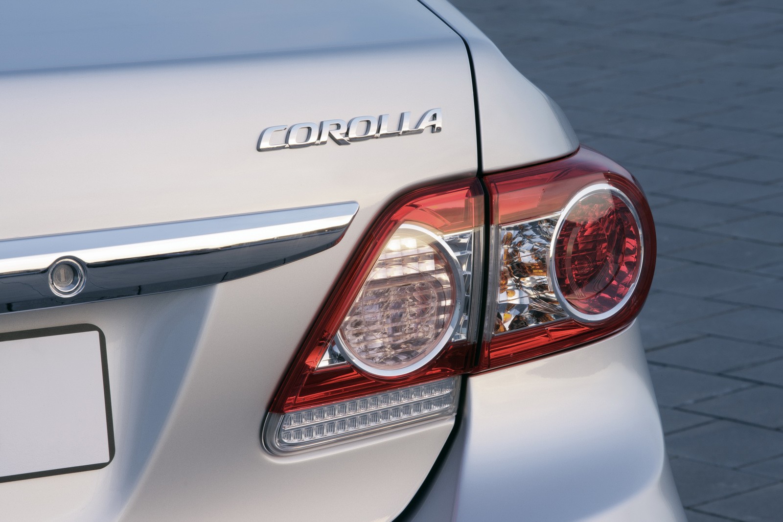 Nowa Toyota Corolla 2010 po faceliftingu