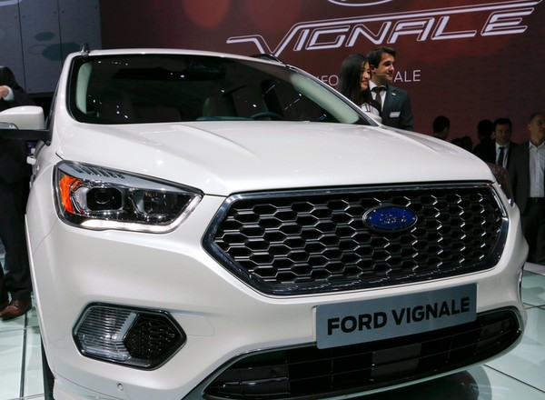 Genewa 2016: Ford Kuga i Kuga Vignale Concept
