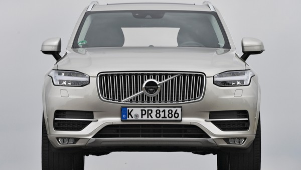 Lepsze starsze, ale większe Volvo XC90 czy młodsze, ale mniejsze XC60?