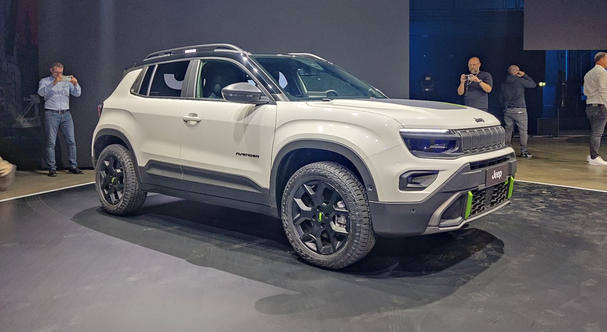 Jeep Avenger w końcu otrzymał najbardziej terenową wersję. Będzie wyjeżdżał z Polski