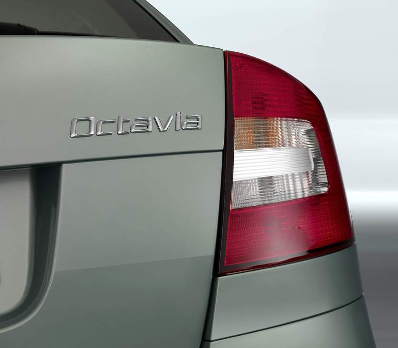 Paryż 2008: Škoda Octavia po liftingu już odkryta (fotogaleria)