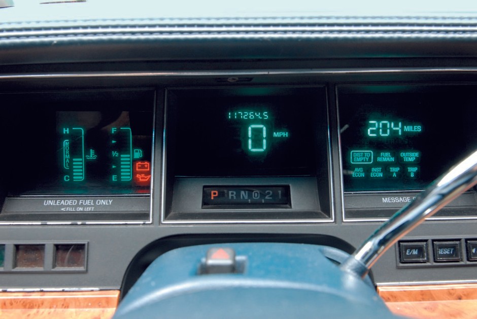 Lincoln Town Car - kanapa na kołach