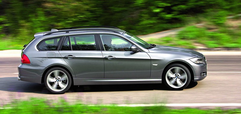 BMW 3: Odmłodzone nadwozie z nową techniką