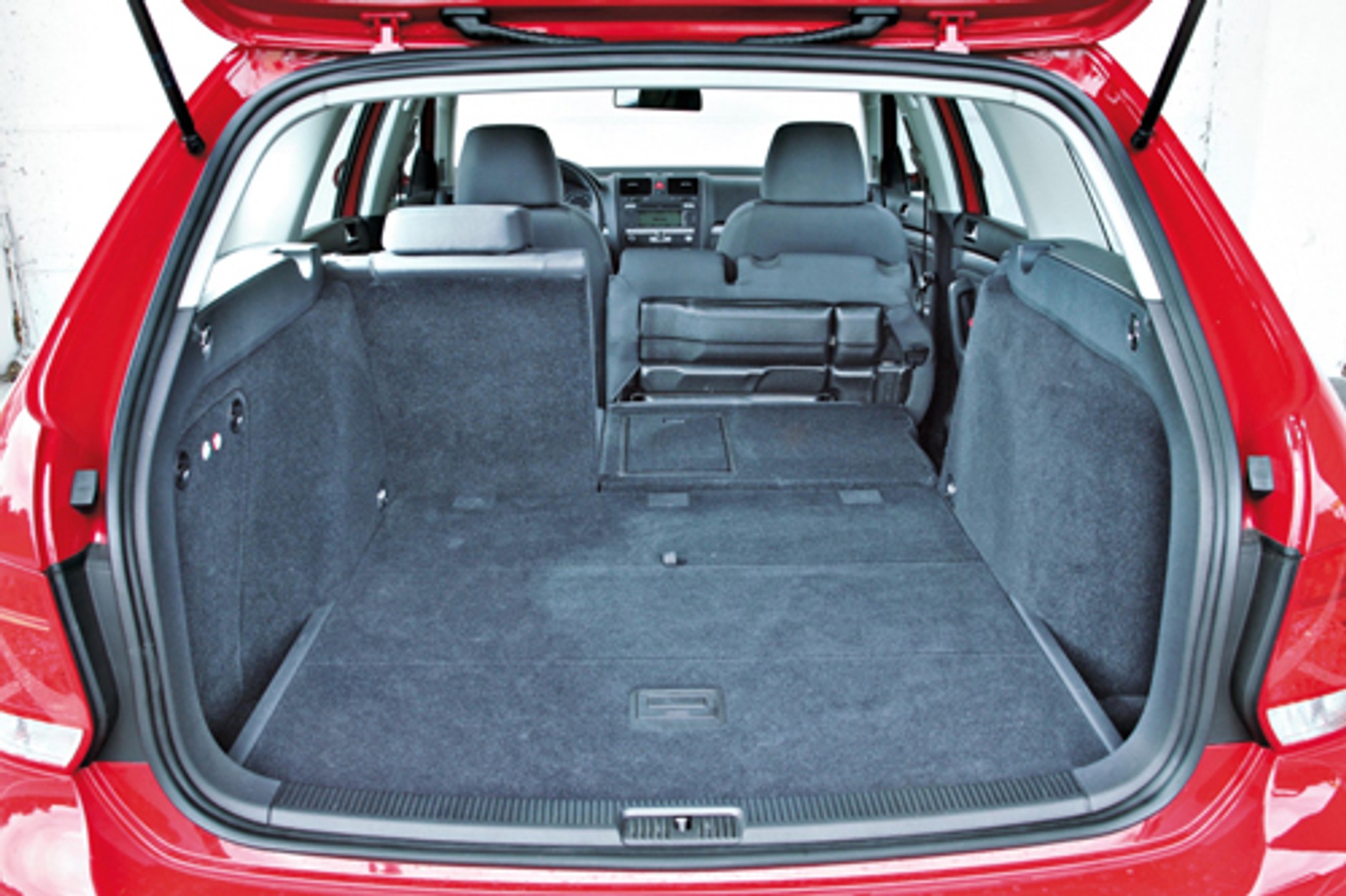 Kia ceed SW kontra VW Golf Variant - Czy ceed zostanie liderem?