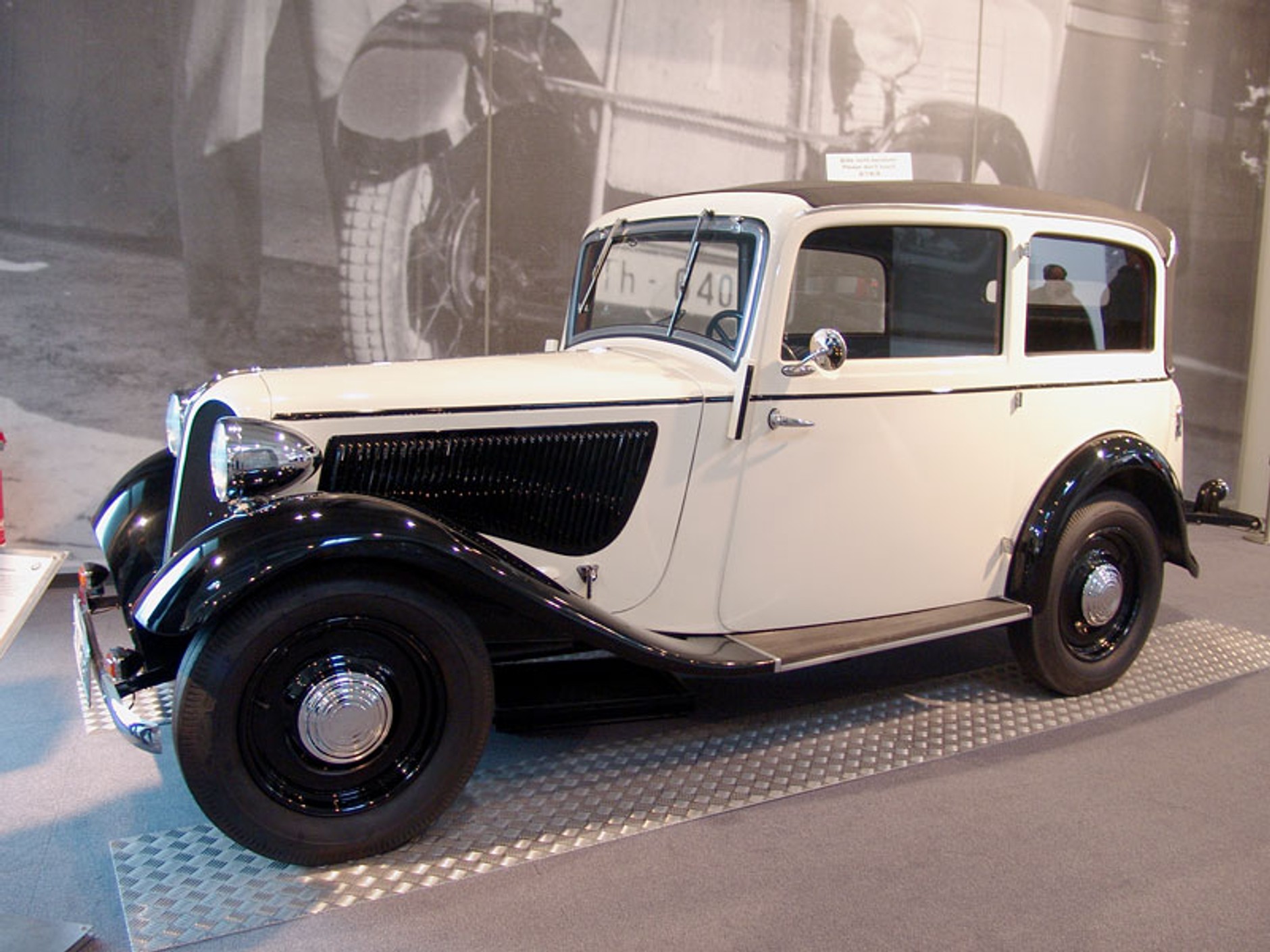 BMW: muzeum monachijskiej szachownicy