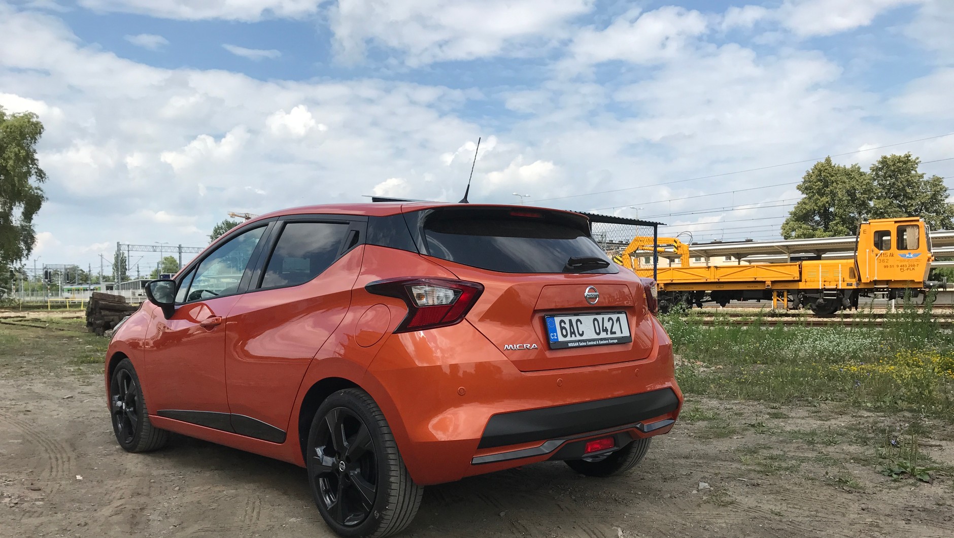 Stylizacja to kwestia gustu. Nam jednak Micra podoba się z każdej strony. Nissan Micra