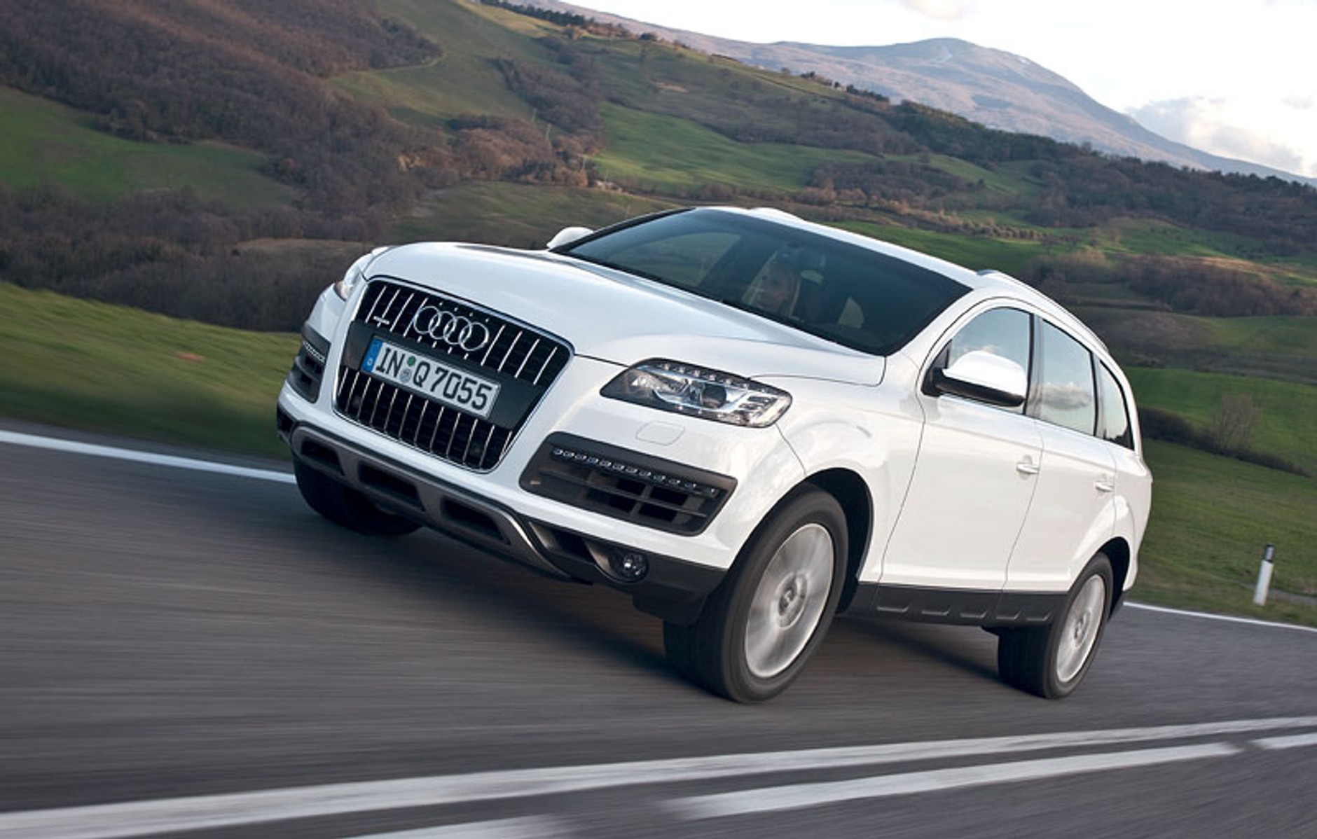 Audi Q7: facelifting i mniejsze zużycia paliwa (fotogaleria)