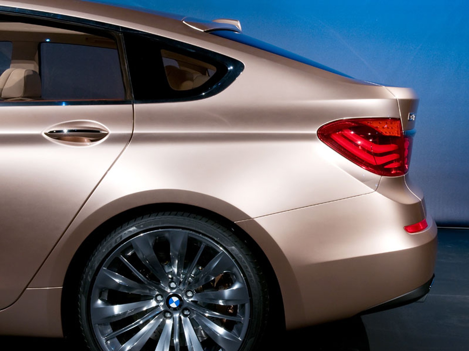 BMW Concept 5 Series Gran Turismo – kolejny nietypowy crossover z Bawarii (+ video)